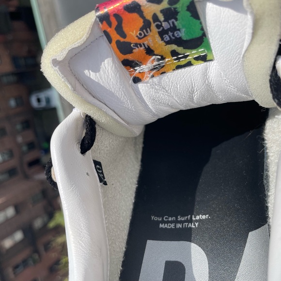 Super cute P448 white, grey, w/sparkly coral, low top sneakers. sz40. - Picture 6 of 12